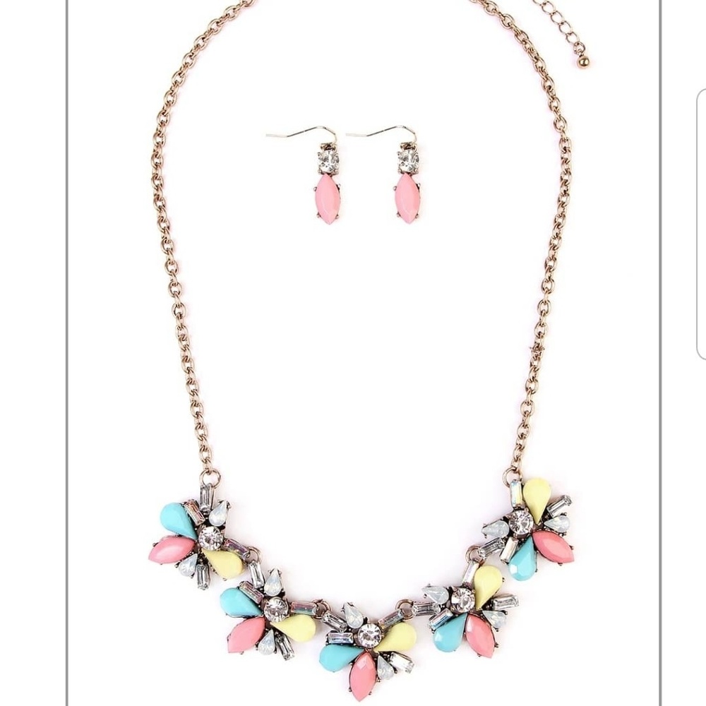 Necklace Set